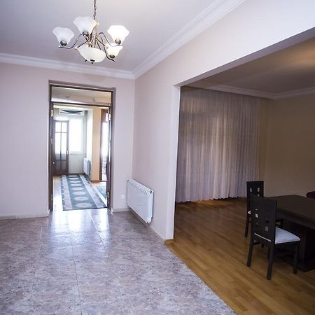 Batumi City Center Apartment Экстерьер фото