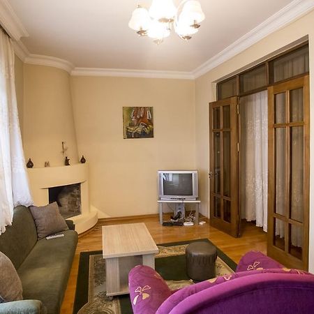 Batumi City Center Apartment Экстерьер фото