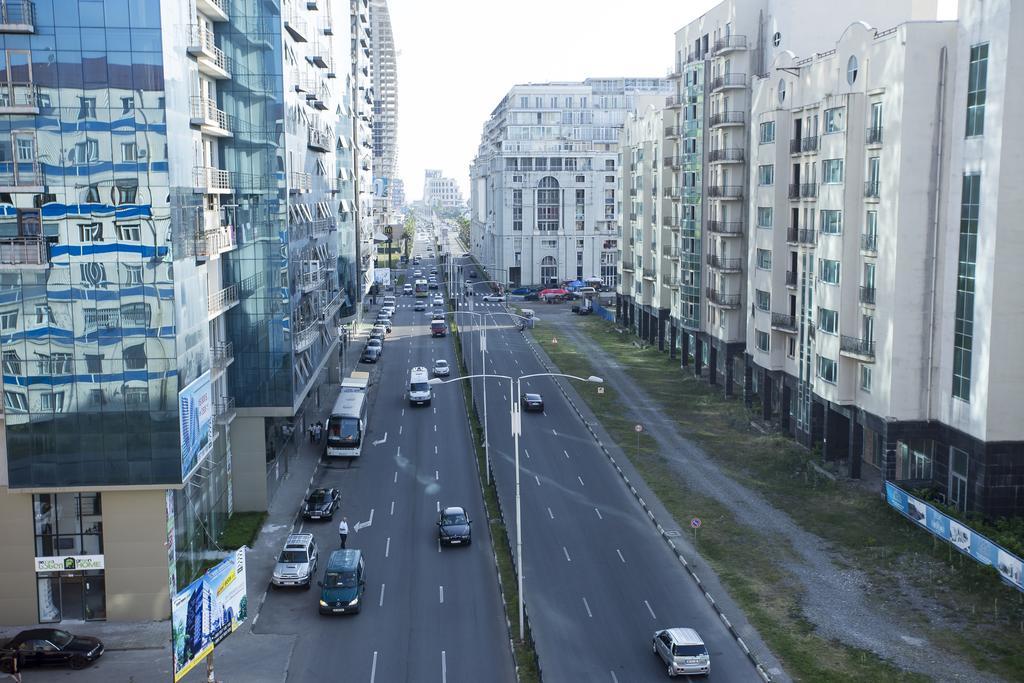 Batumi City Center Apartment Экстерьер фото
