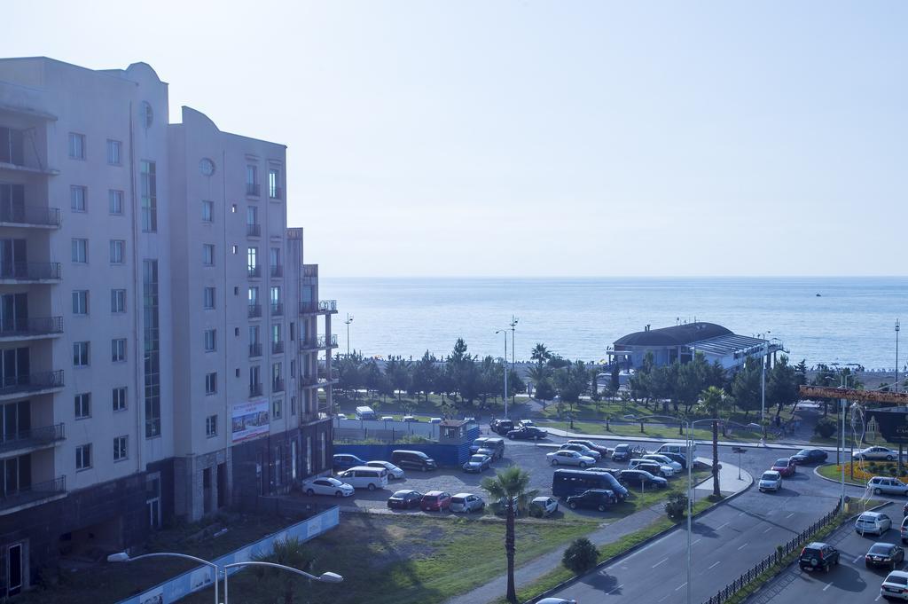 Batumi City Center Apartment Экстерьер фото